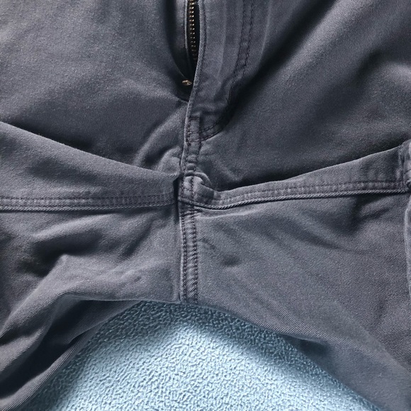 American Eagle Midi Shorts Size 6 - Picture 3 of 4